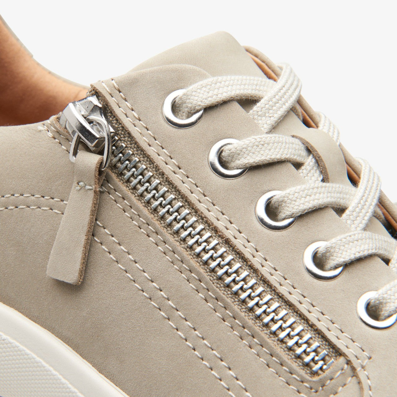 Nalle Lace Stone Nubuck Clarks Women