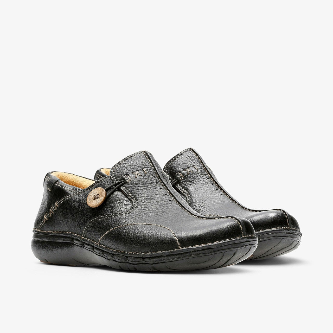 Un Loop Black Leather Clarks Women