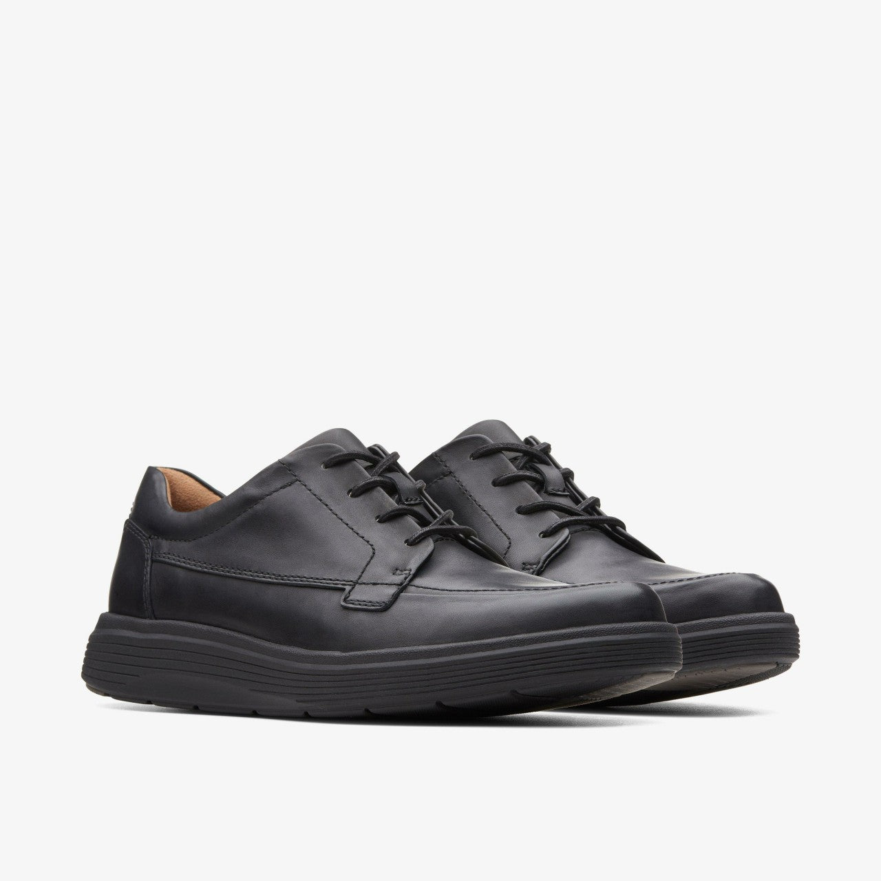 Un Abode Ease Black Leather Clarks Men