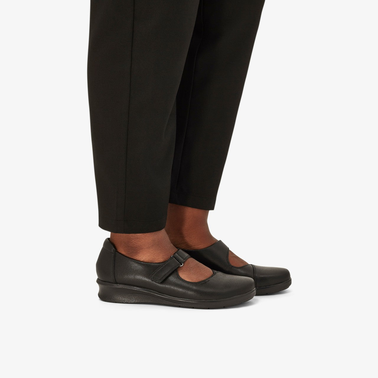 Hope Henley Black Leather Clarks Women
