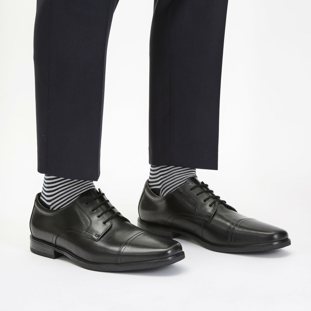 Howard Cap Black Leather Clarks Men