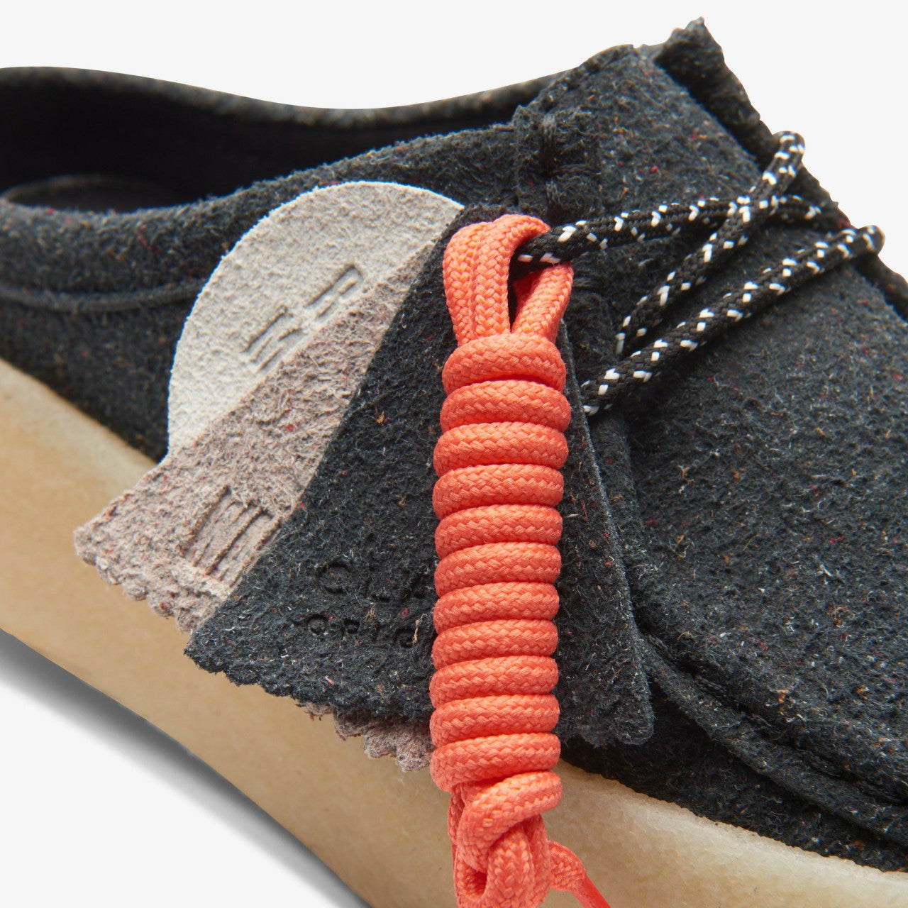Wallabee Cup Lo Black Clarks Women