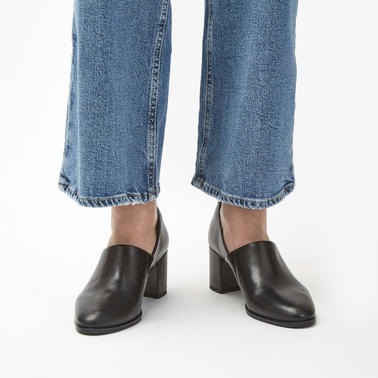 Freva 55 Lily Black Leather Clarks Women