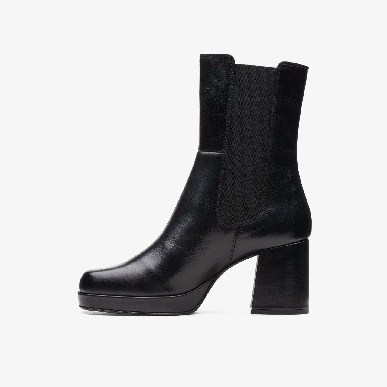 Pique Up Black Leather Clarks Women
