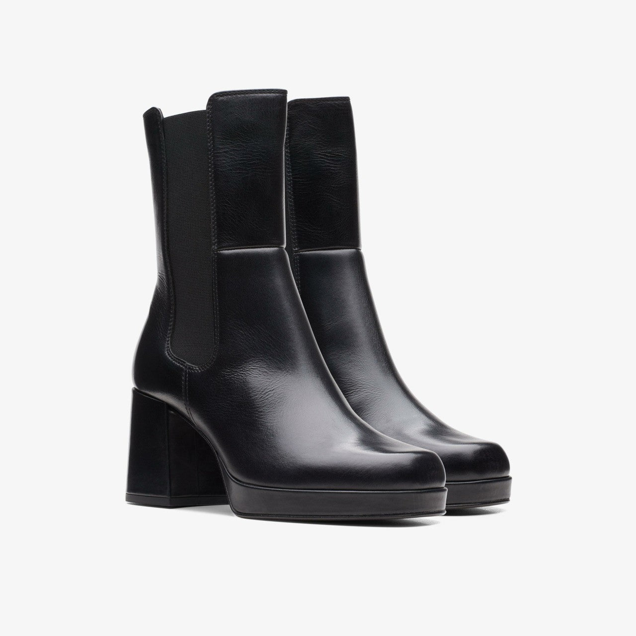 Pique Up Black Leather Clarks Women
