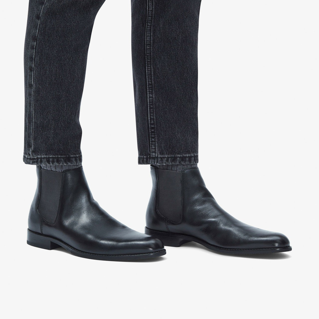 Craft Arlo Top Chelsea Boot Black Leather Clarks Men