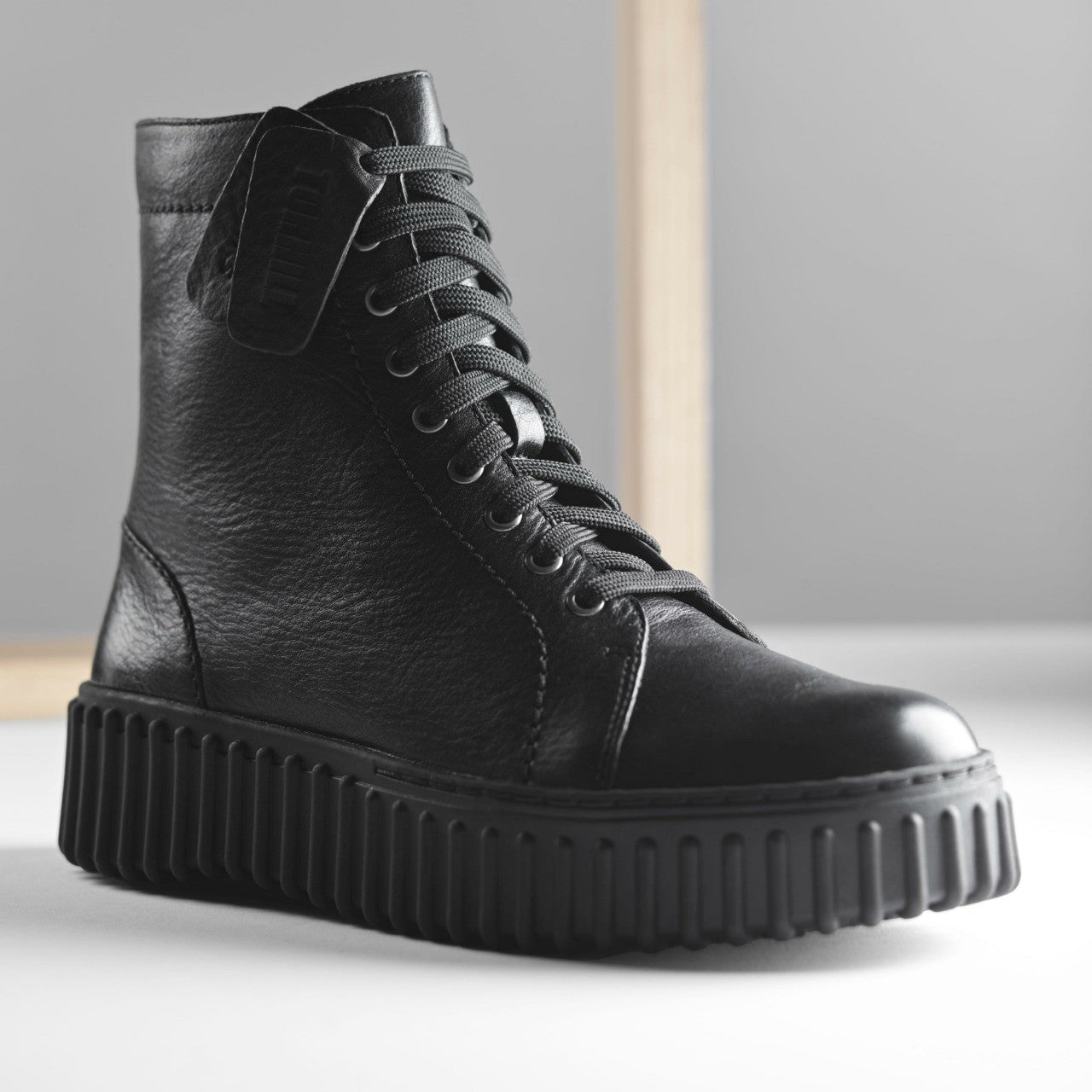 Torhill Rise Ankle Boot Black Leather Clarks Women