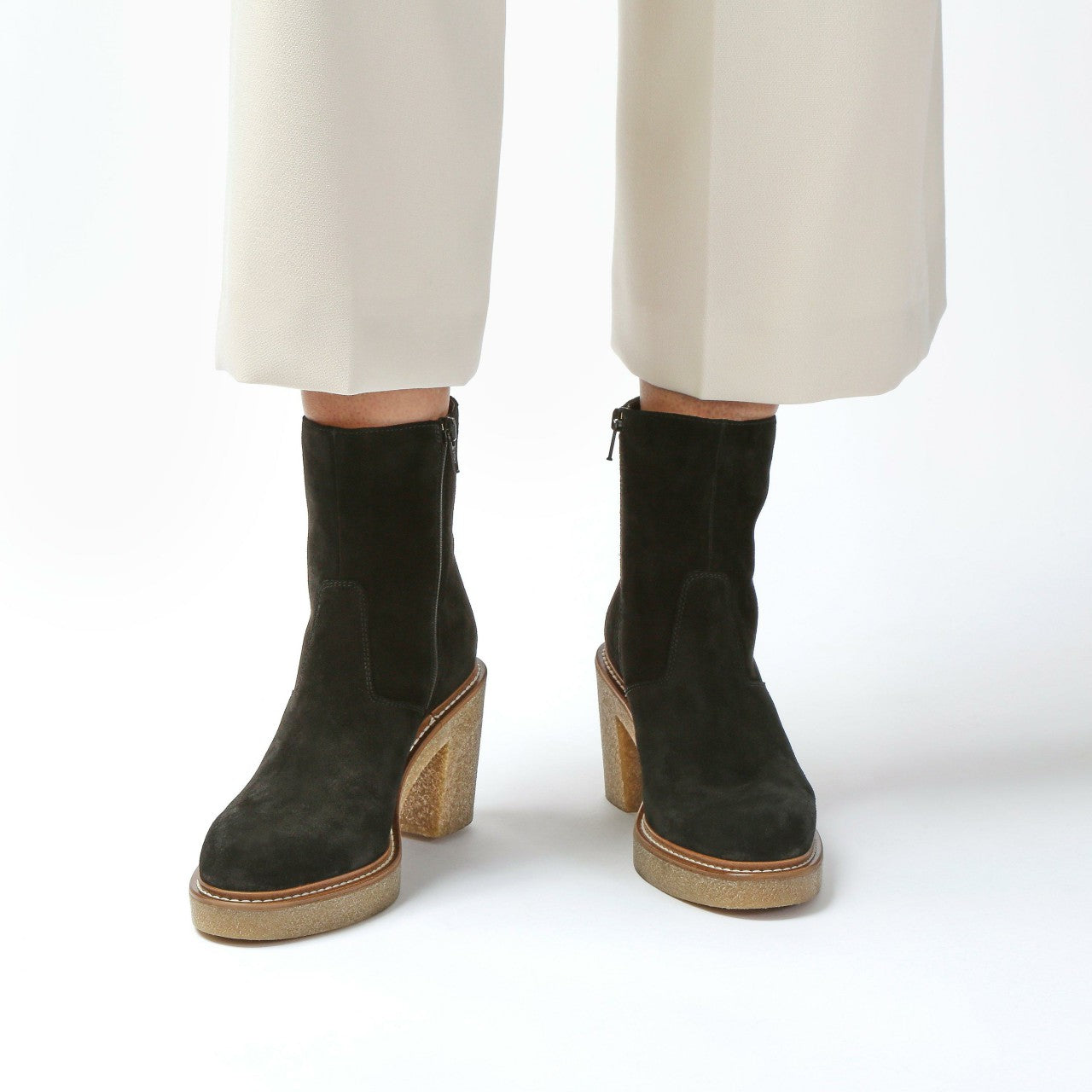 Colden Up Black Suede Clarks Women