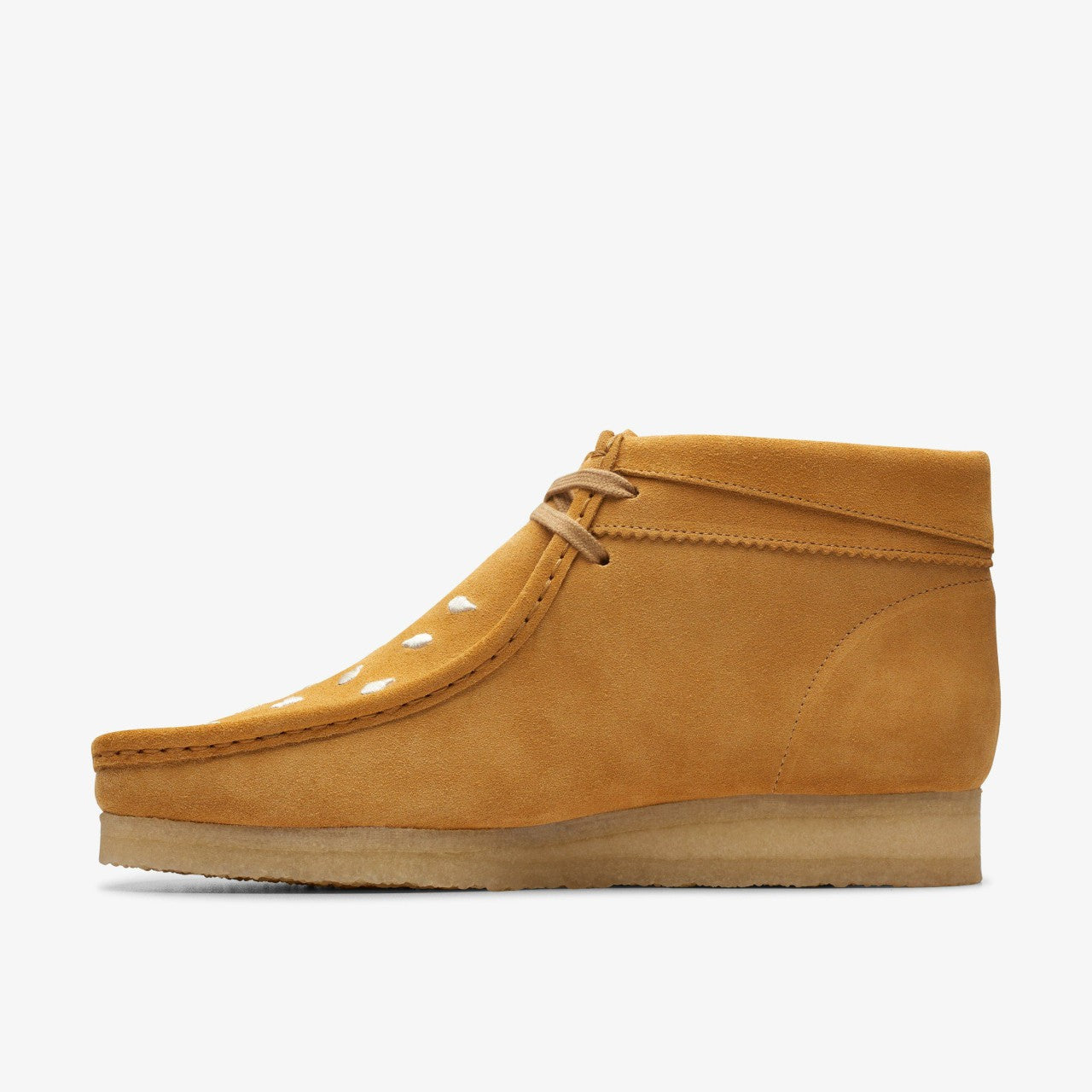 Wallabee Boot Tan Embroidery Clarks Men
