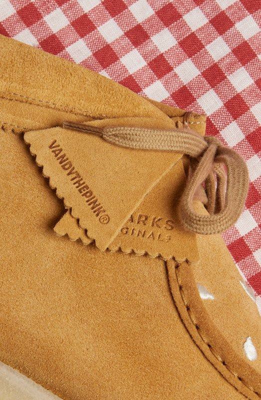 Wallabee Boot Tan Embroidery Clarks Men