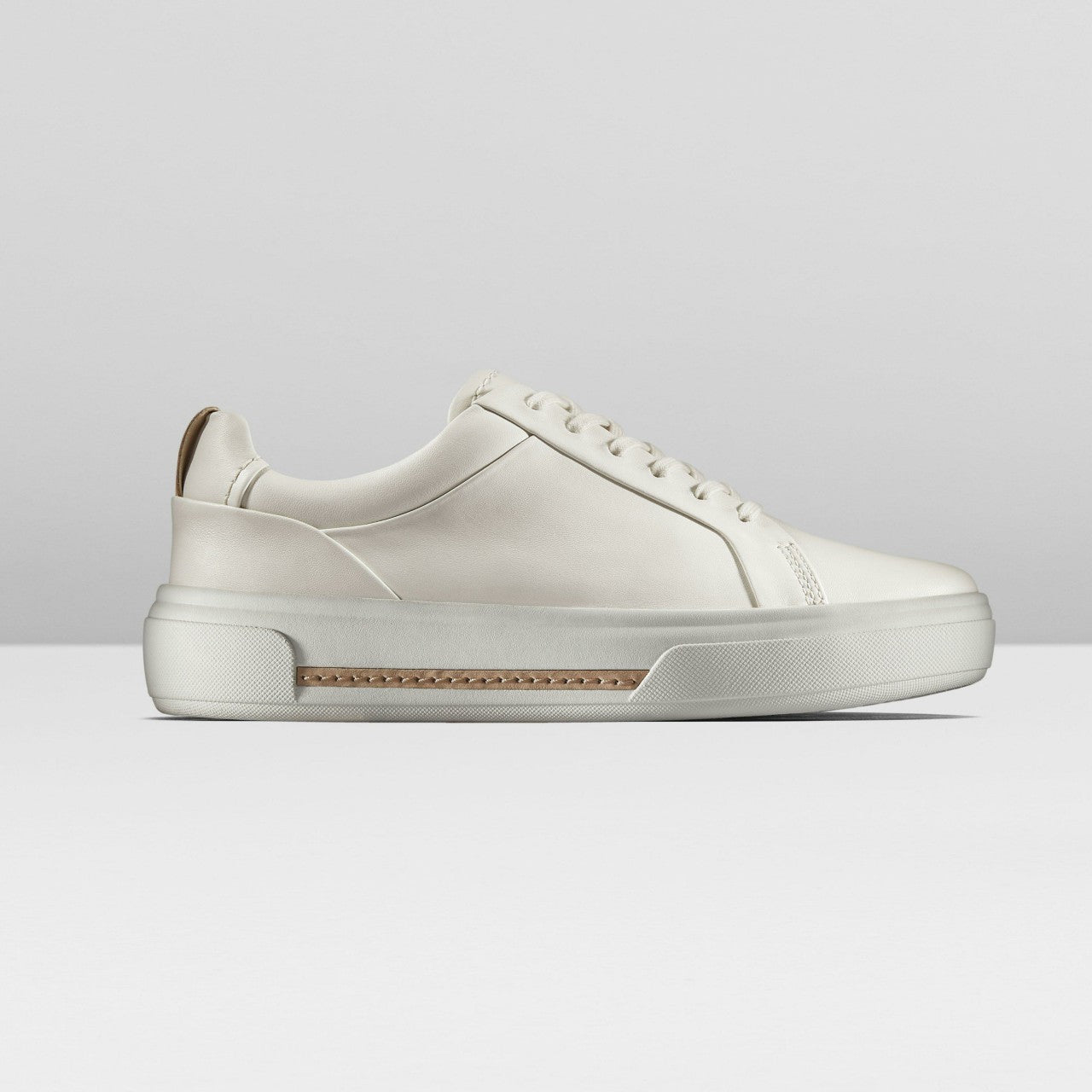 Hollyhock Walk Off White Leather Clarks Women