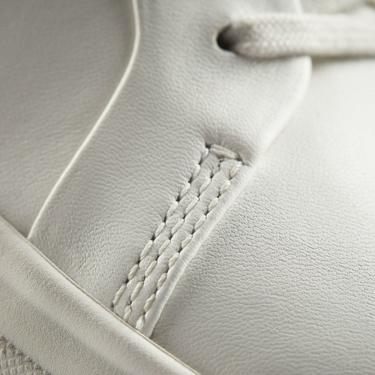 Hollyhock Walk Off White Leather Clarks Women