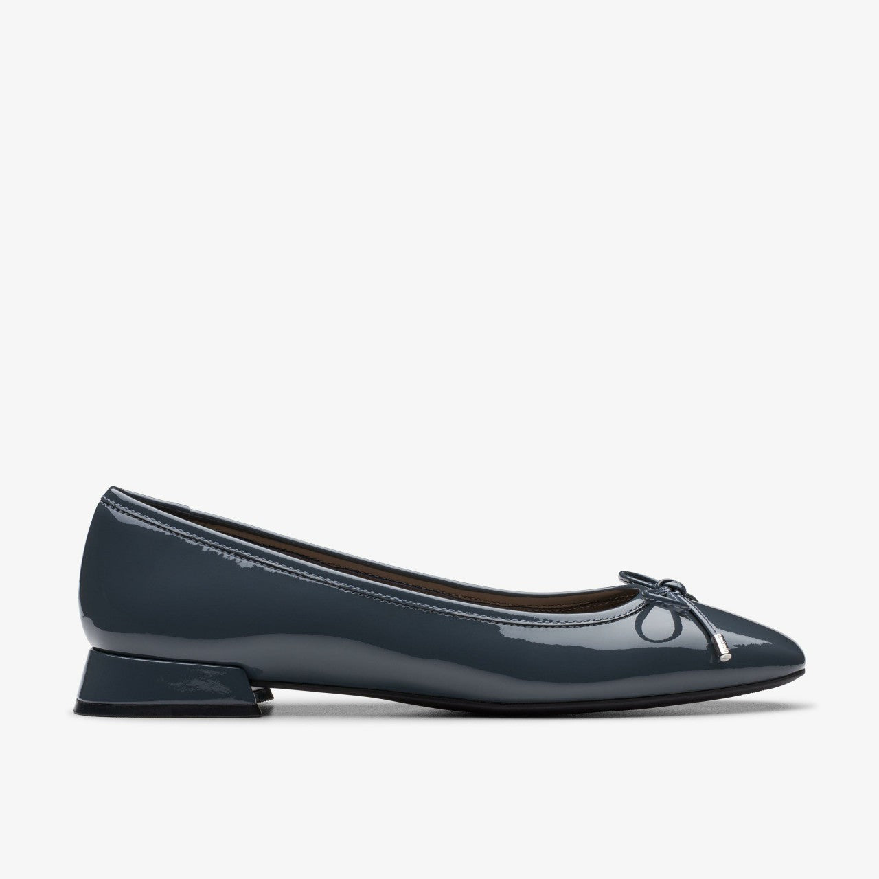 Ubree 15 Step Navy Patent Clarks Women