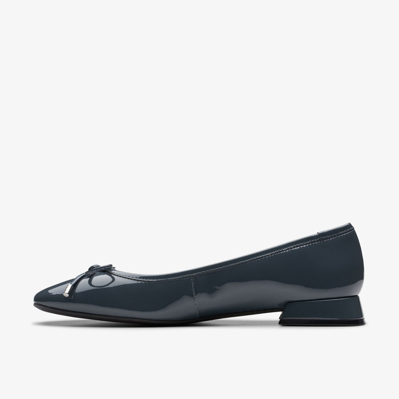 Ubree 15 Step Navy Patent Clarks Women