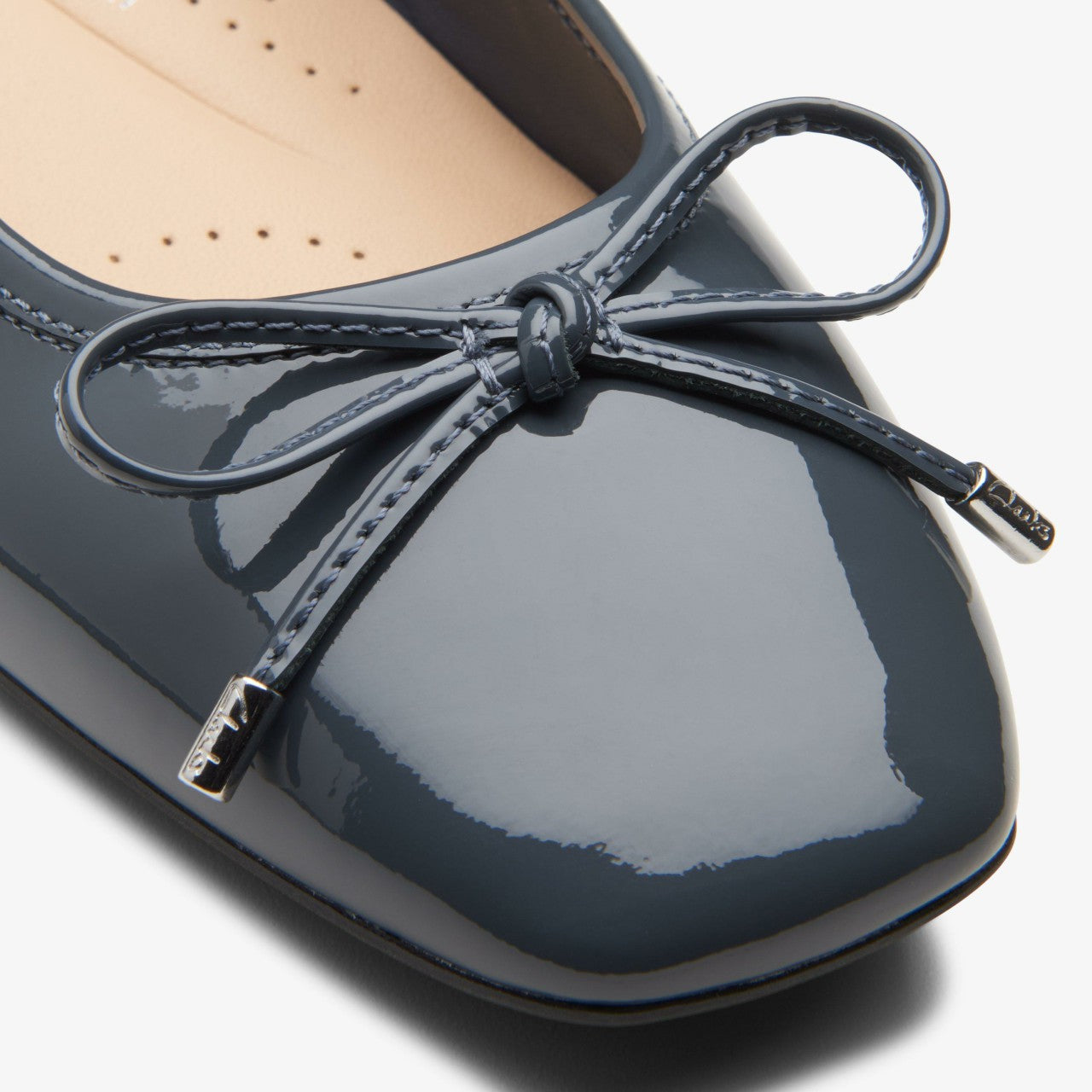 Ubree 15 Step Navy Patent Clarks Women