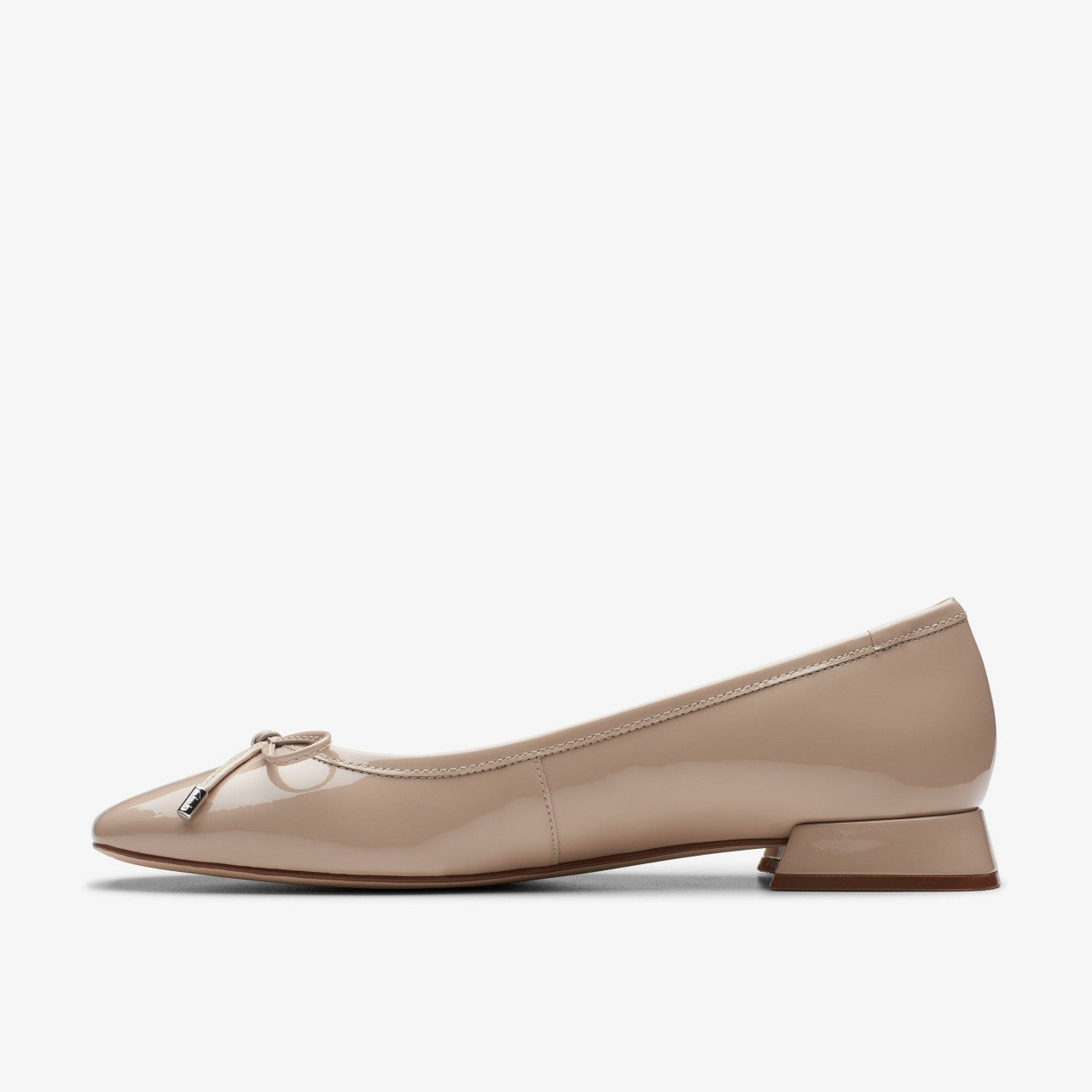 Ubree 15 Step Sand Patent Clarks Women