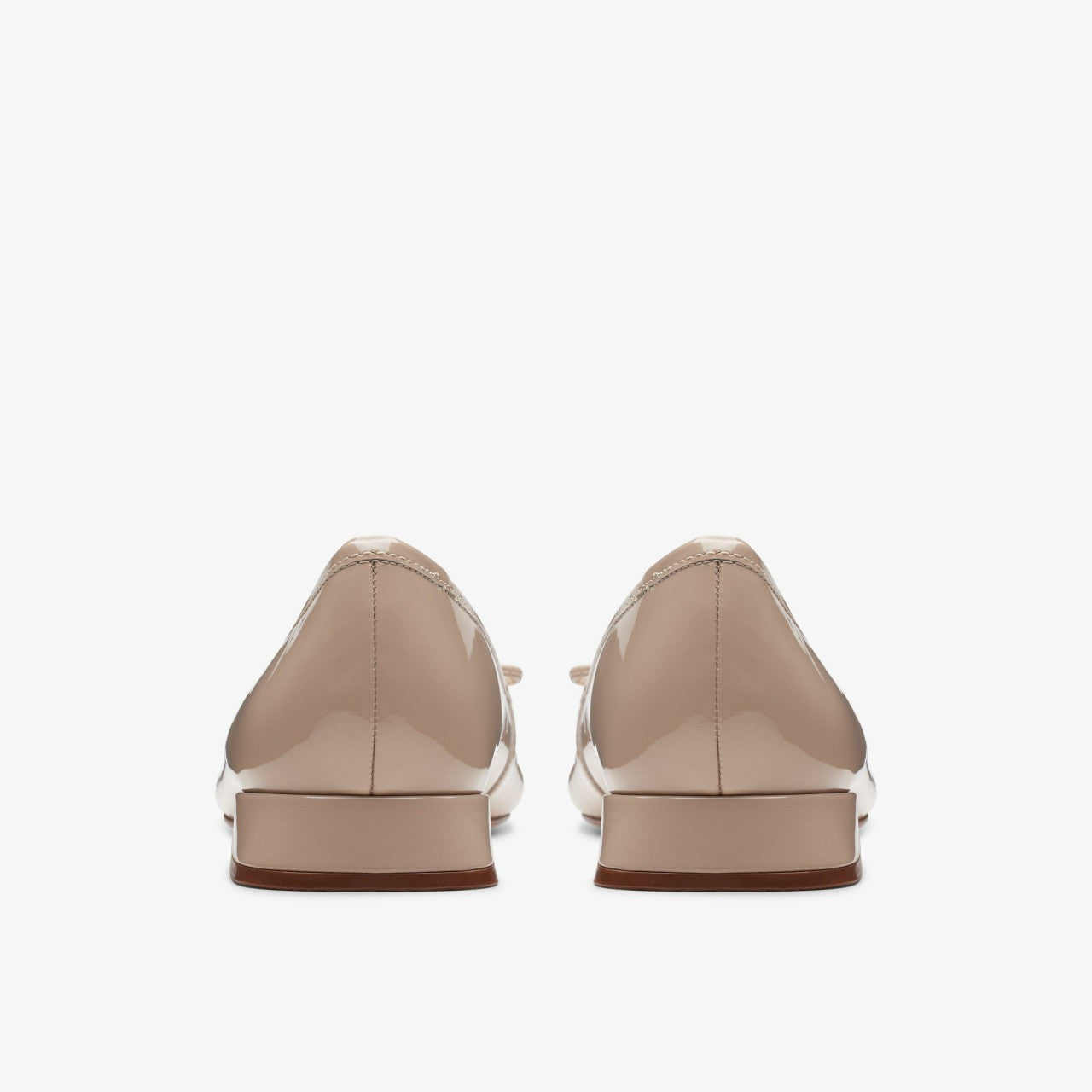 Ubree 15 Step Sand Patent Clarks Women
