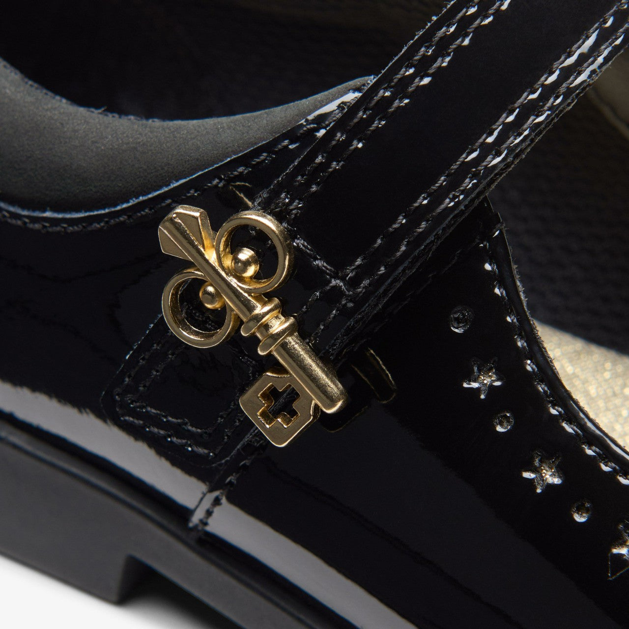 Lock Magic Kid Black Patent Clarks Kids