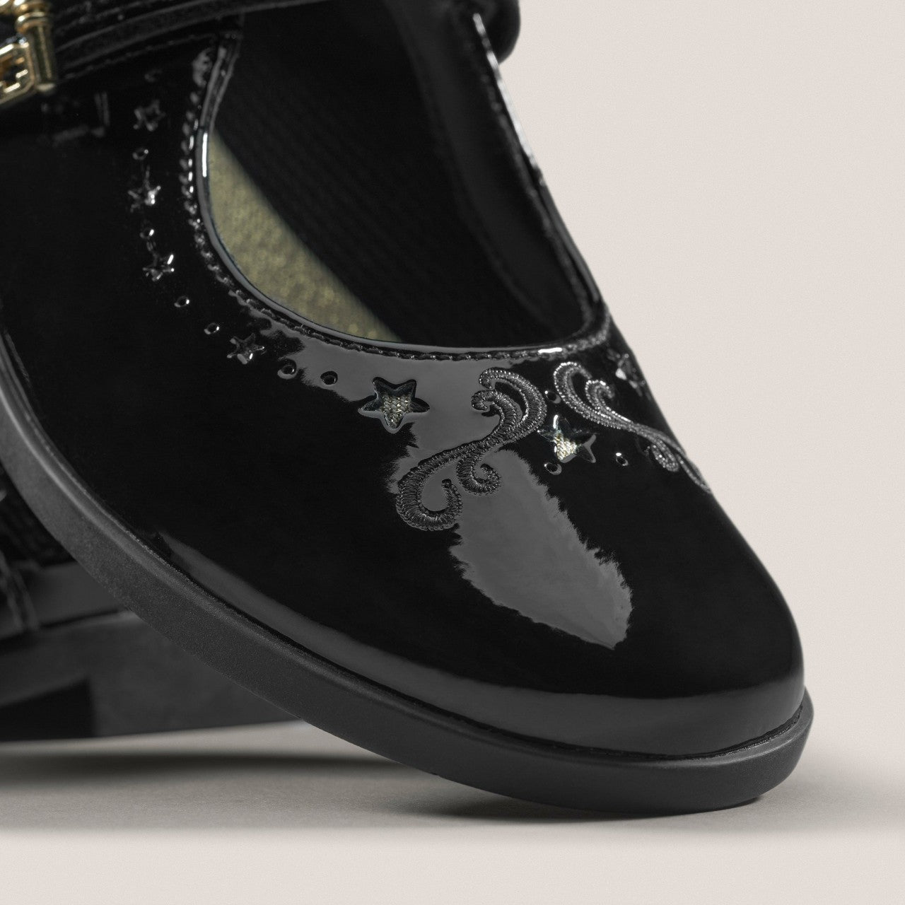 Lock Magic Kid Black Patent Clarks Kids