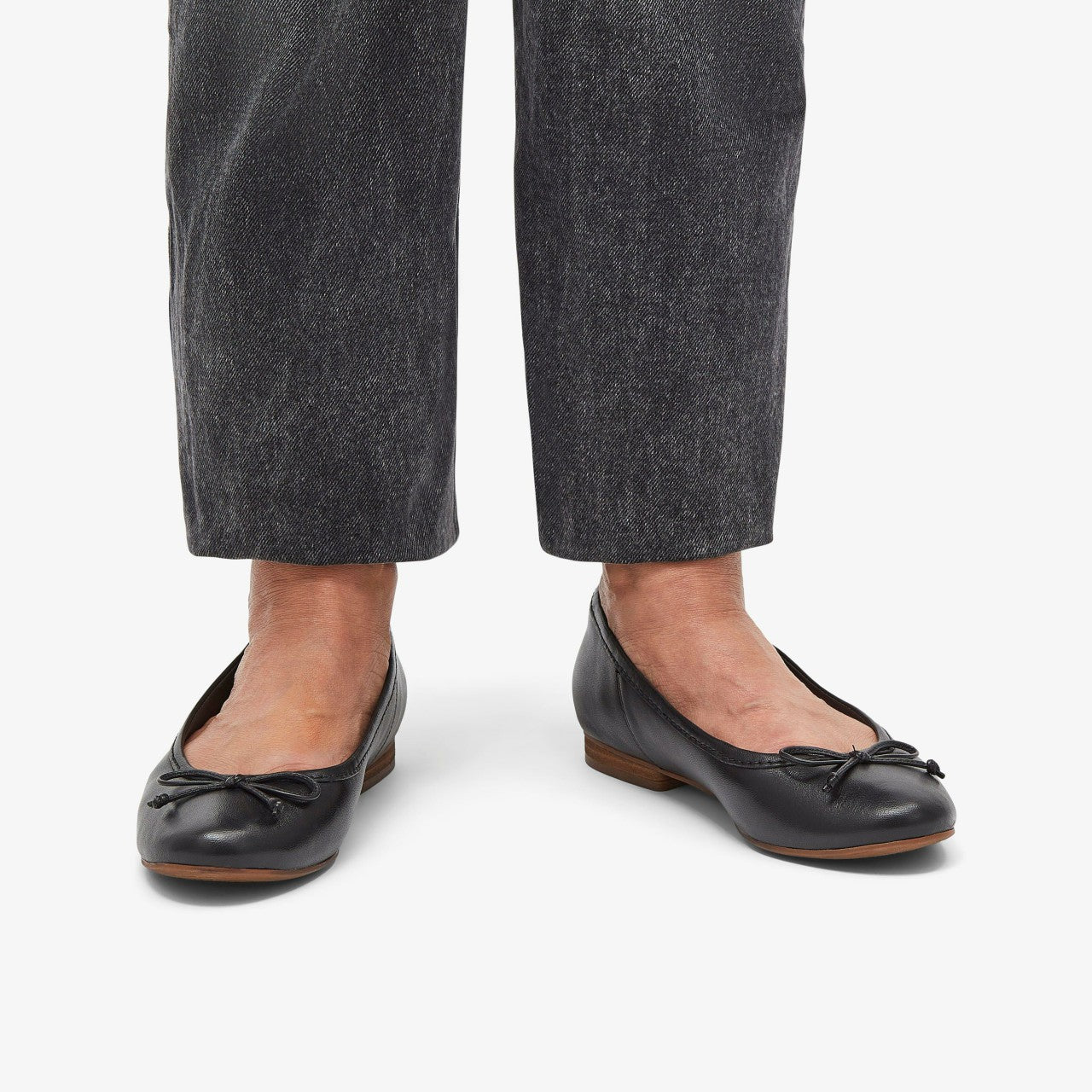 Fawna Lily Black Leather Clarks Women