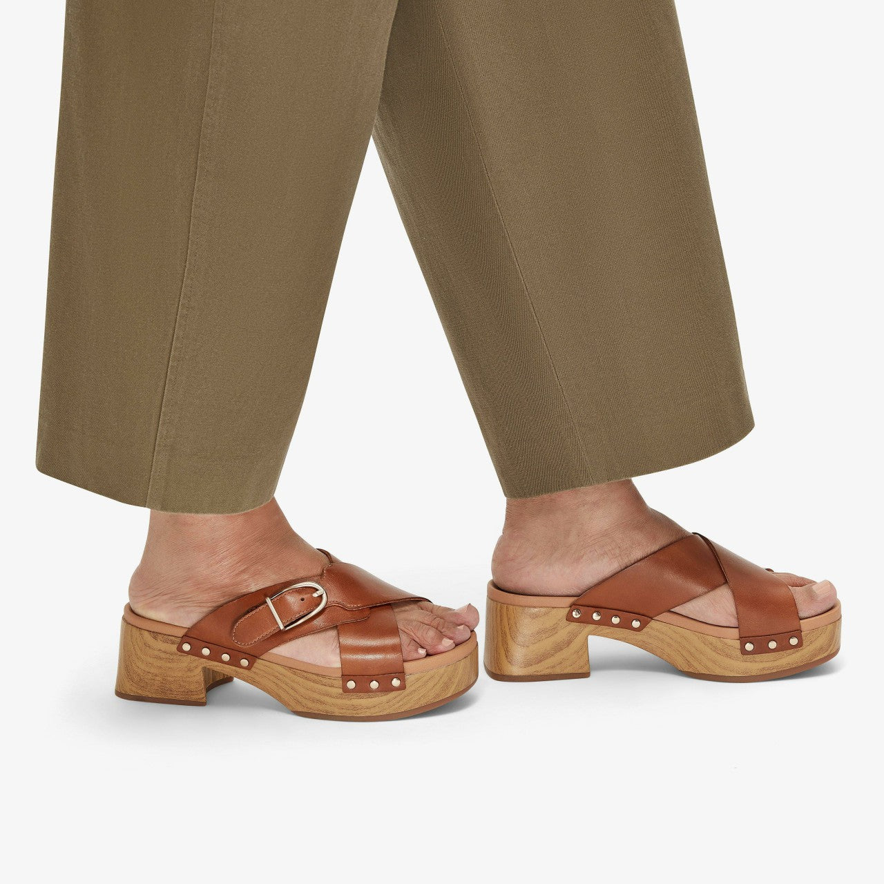 Sivanne Walk Tan Leather Clarks Women