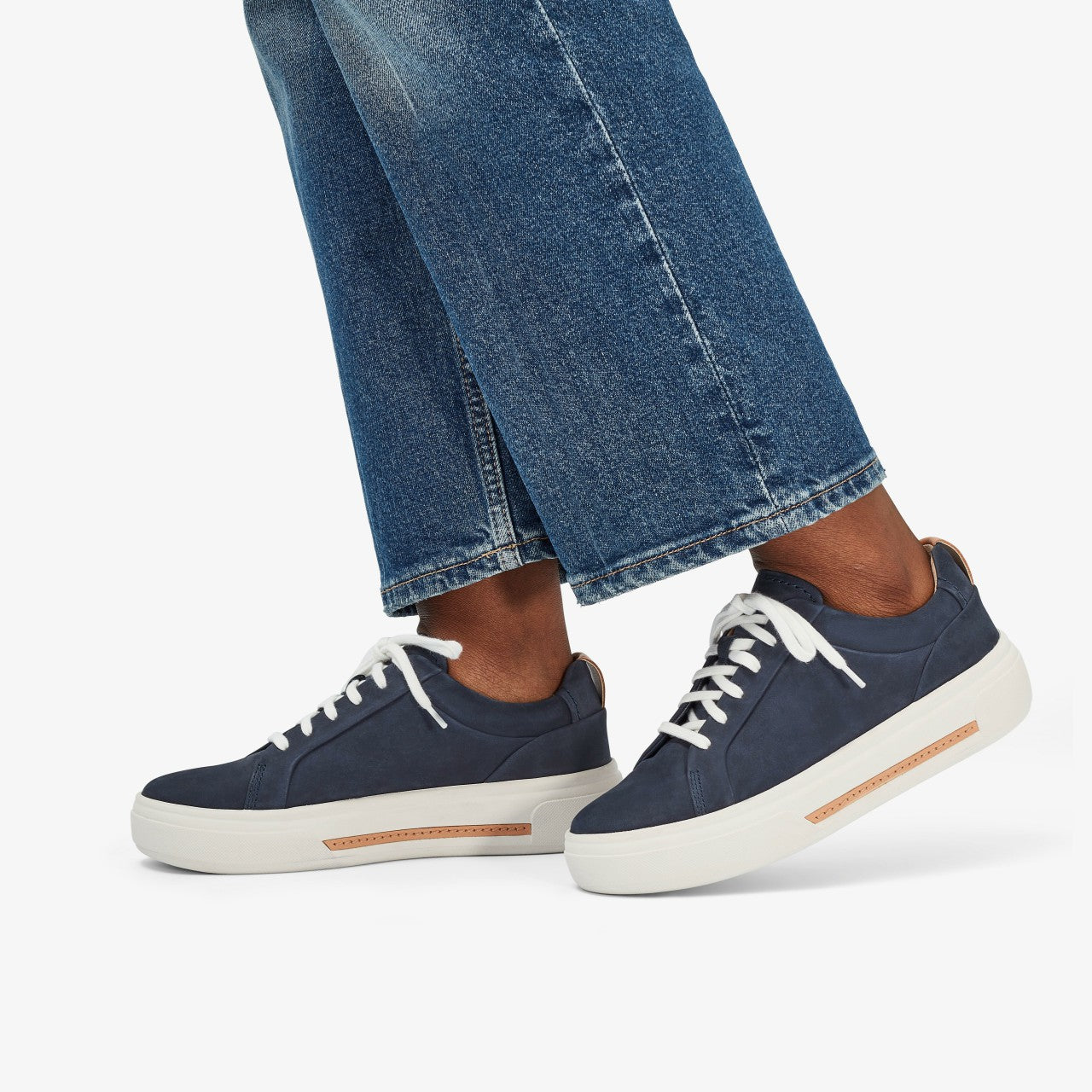 Hollyhock Walk Navy Nubuck Clarks Women