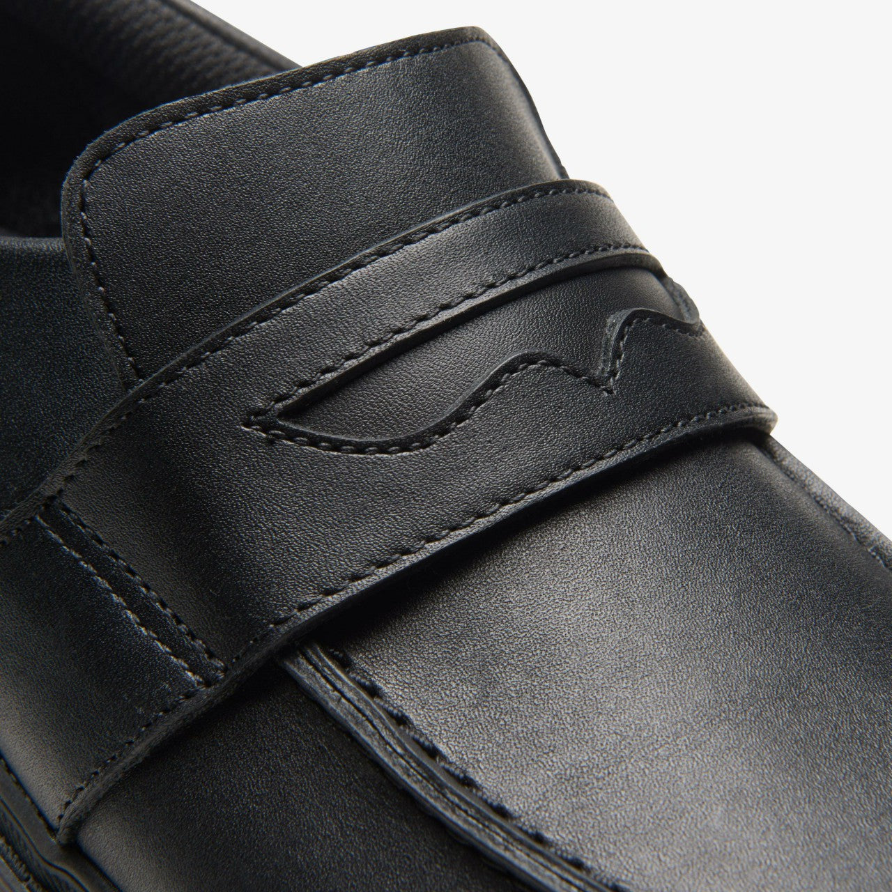 Lorcam Craft Youth Black Leather Clarks Kids