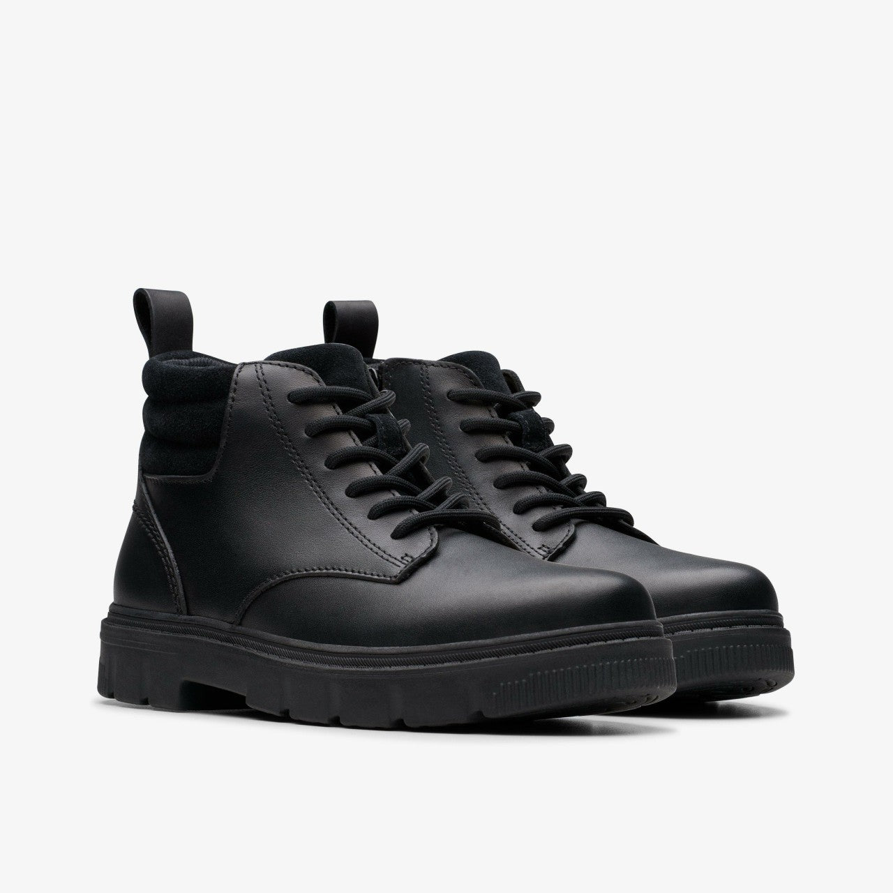 Lorcam Trail Youth Black Leather Clarks Kids