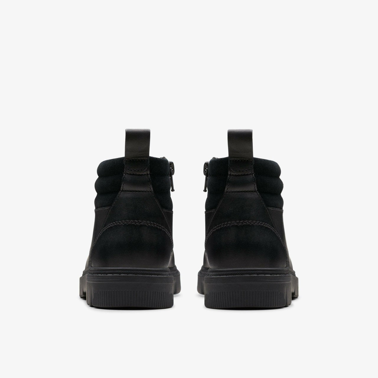 Lorcam Trail Older Black Leather Clarks Kids