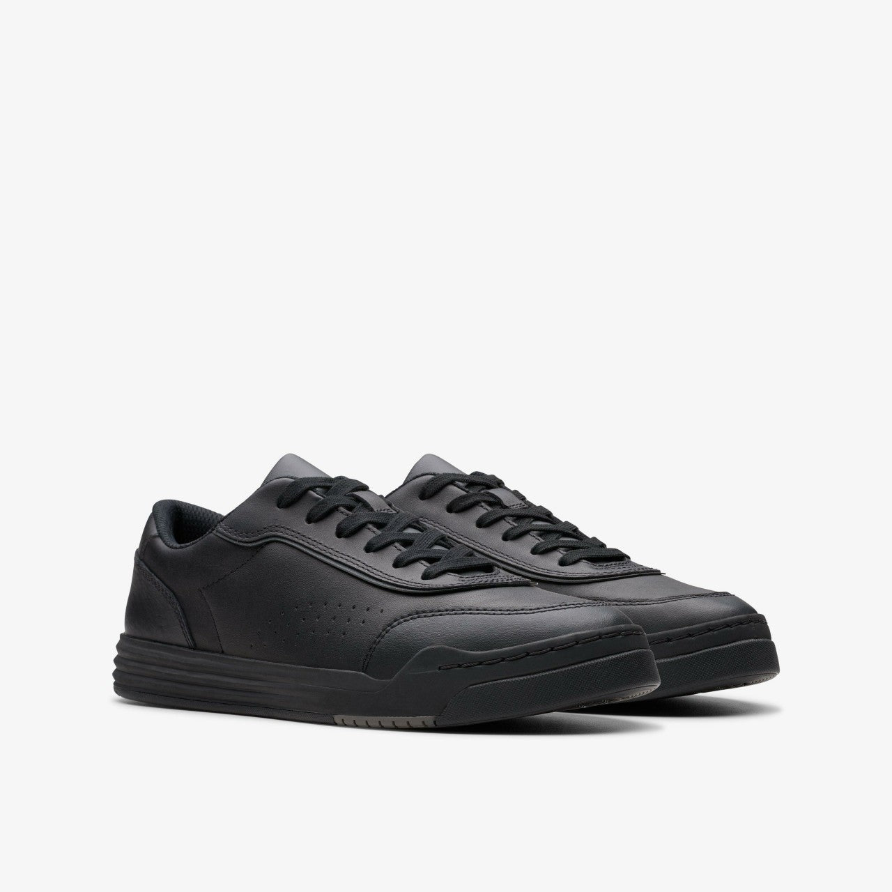 Urban Solo Older Black Leather Clarks Kids