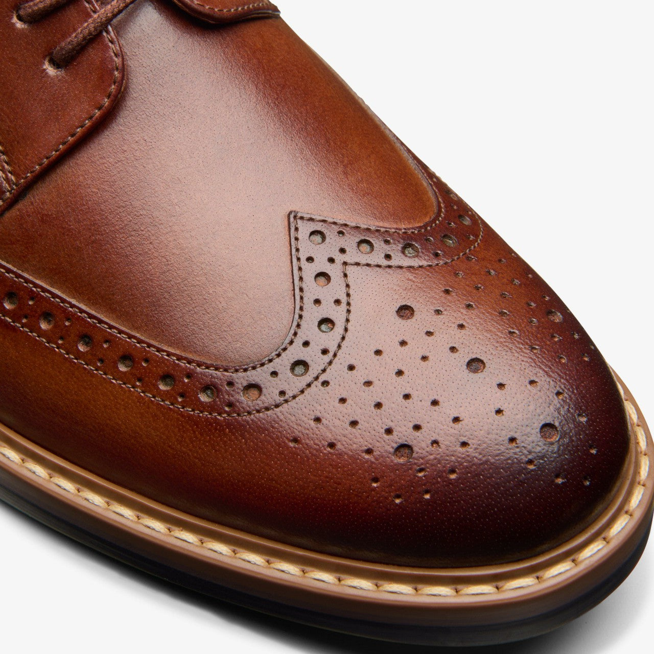 Aldwin Limit Brogue Mid Tan Leather Clarks Men