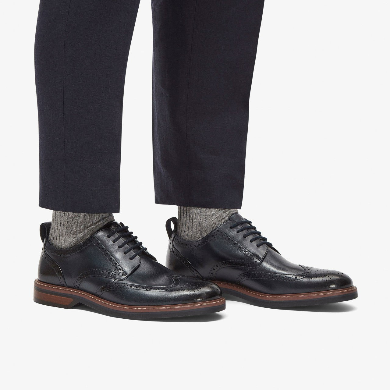 Aldwin Limit Brogue Navy Leather Clarks Men