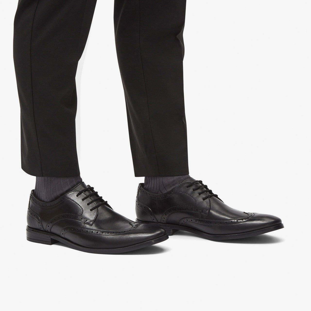 Brandon Limit Brogue Black Leather Clarks Men