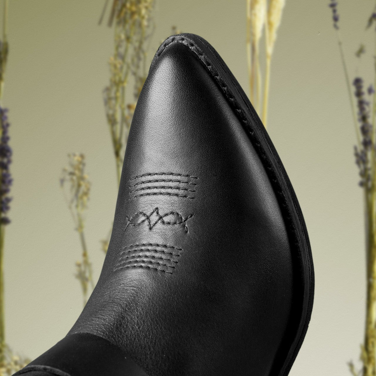 Morzine Rise Black Leather Clarks Women
