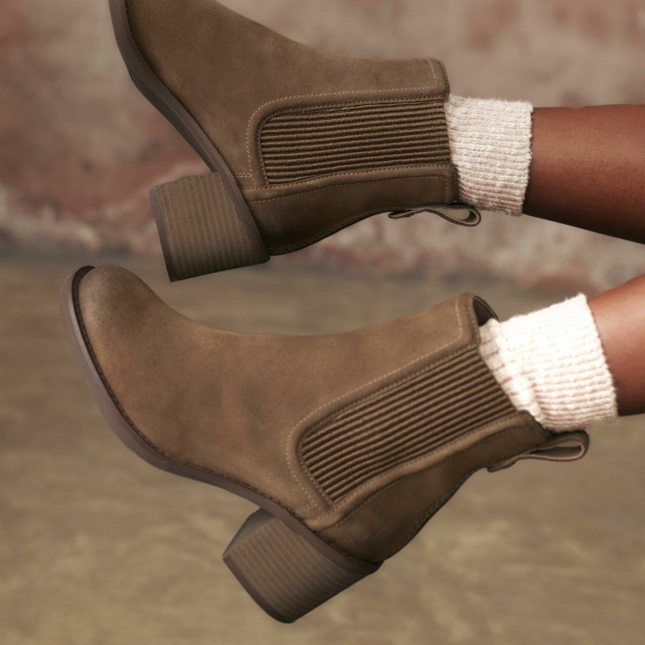 Chamberly Top Walnut Suede Clarks Women