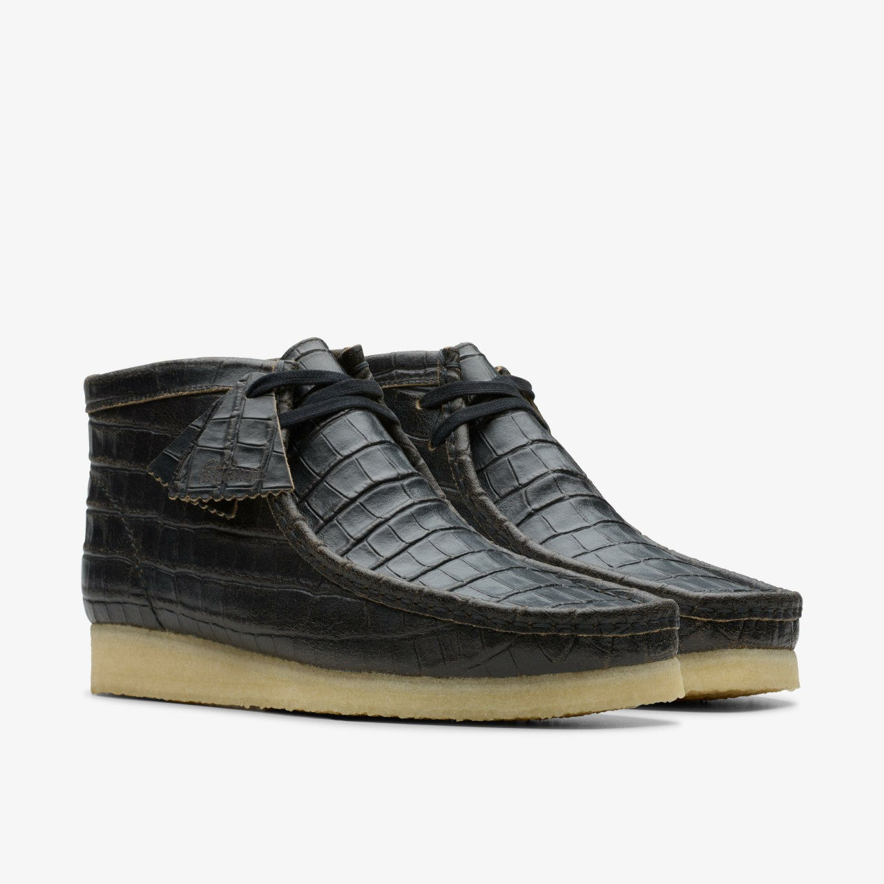 Wallabee Boot Black Crocodile Distress Clarks Men