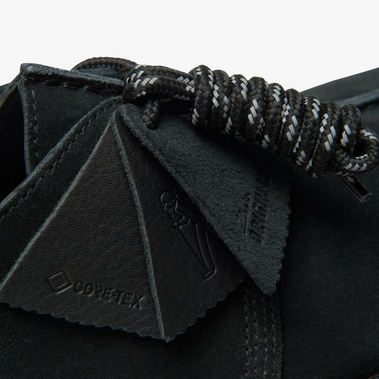 Desert Trek GORE-TEX Black Suede Clarks Men