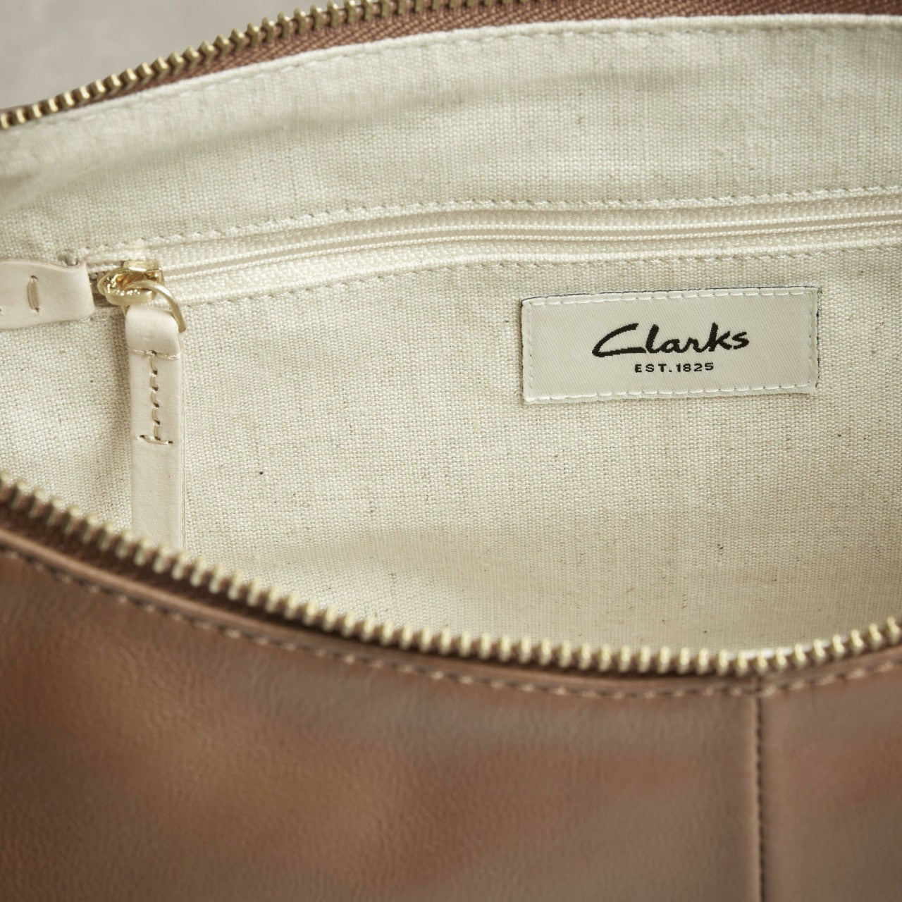 Willow Moon Tan Leather Clarks Women