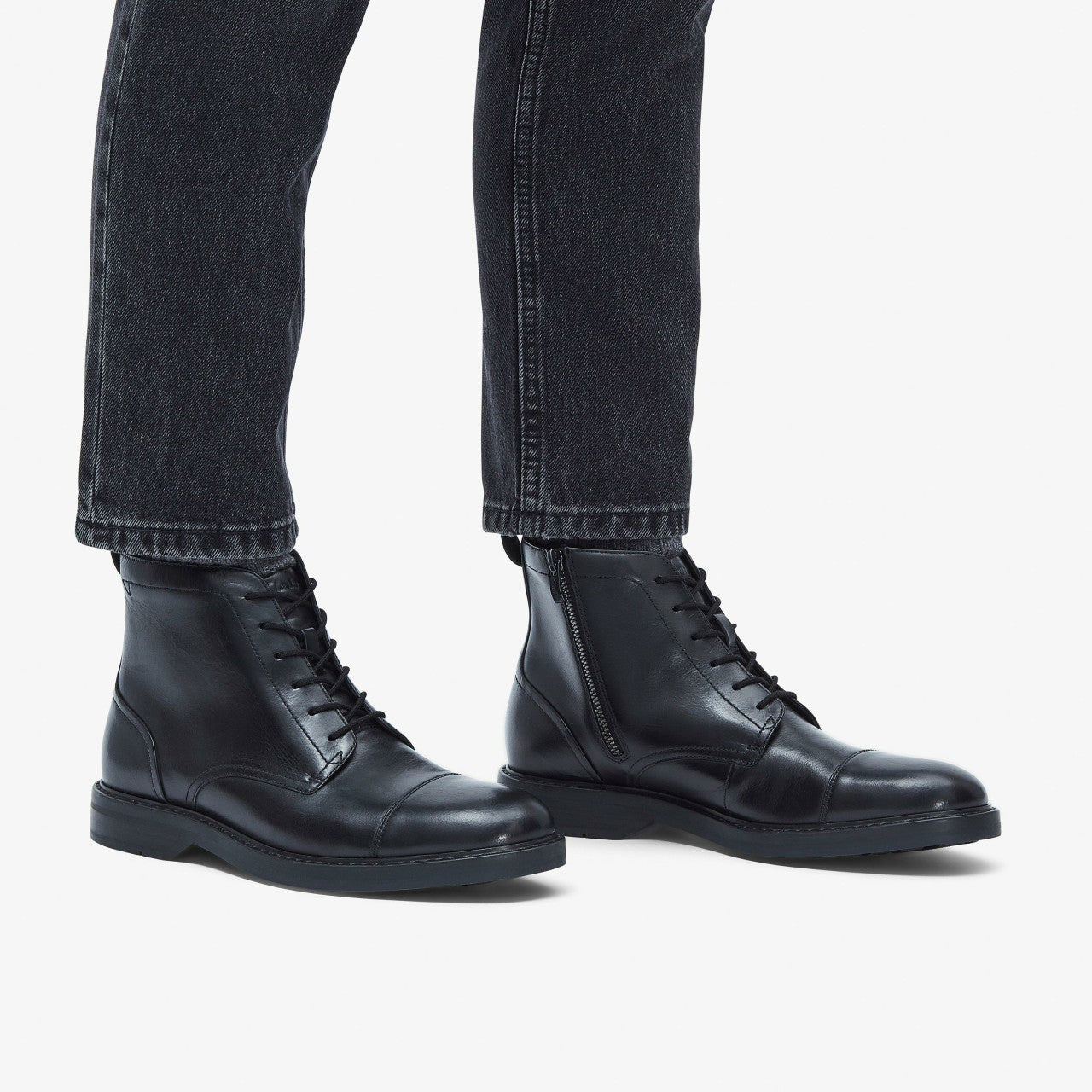 Aldwin Cap Black Leather Clarks Men