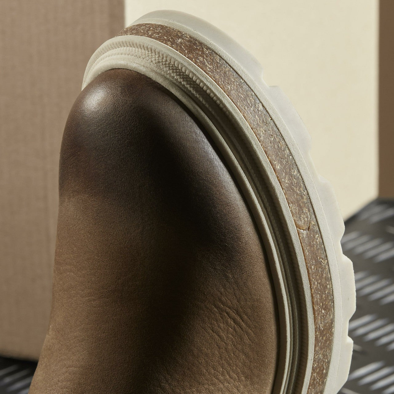 Hencroft Madi Waterproof Dark Sand Warmlined Clarks Women