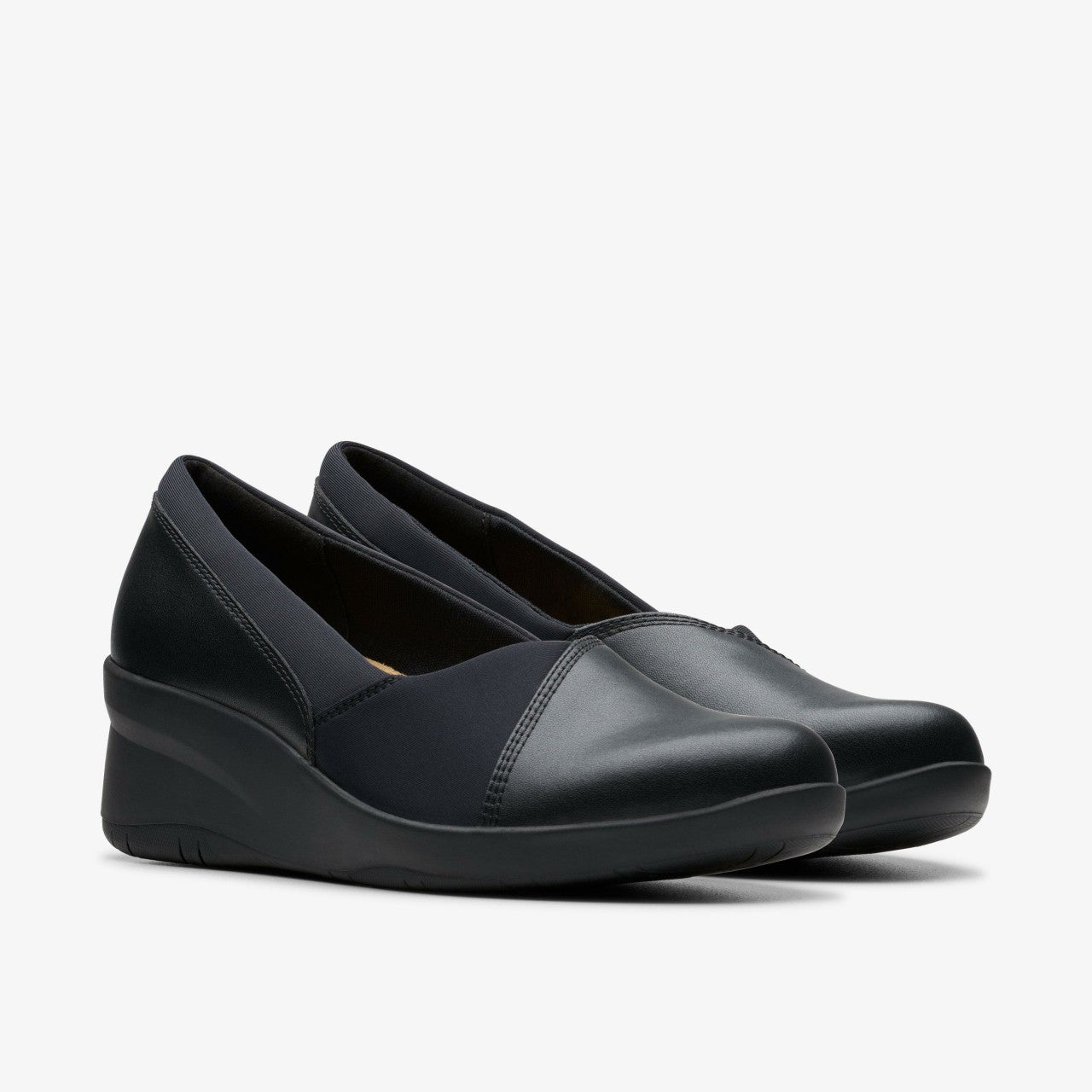 Suttyn Walk Black Leather Clarks Women