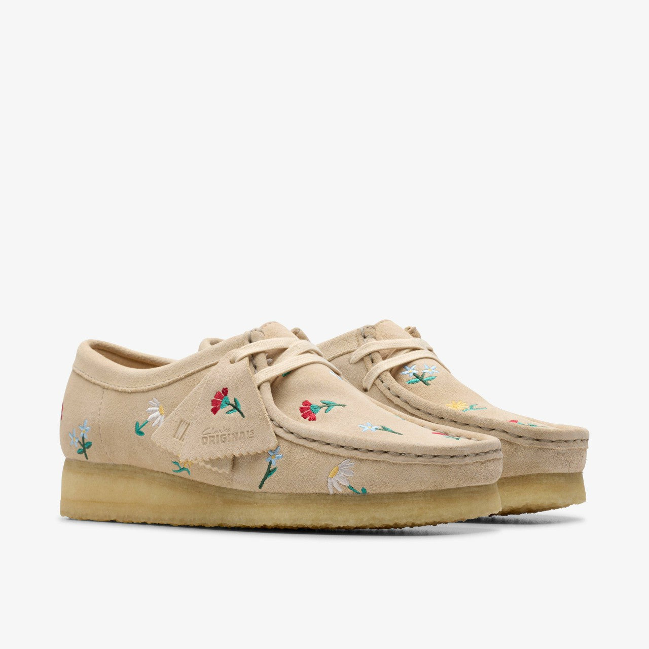 Wallabee Taupe Embroidery Clarks Women
