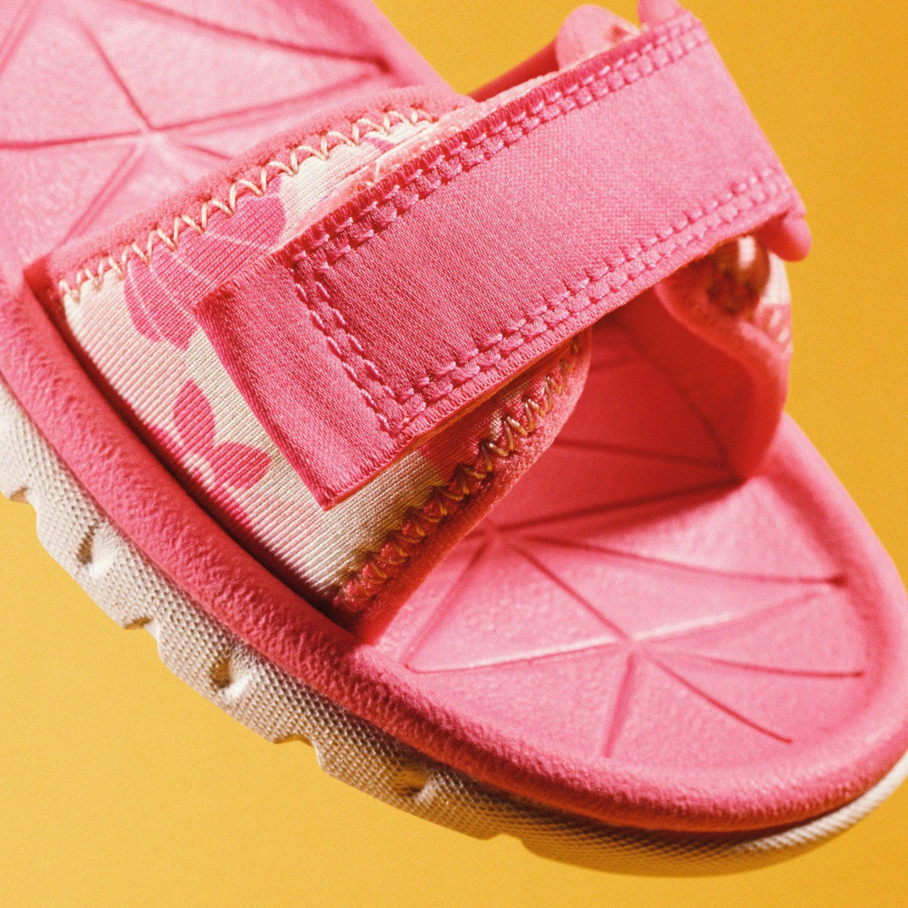SurfingTide Kid Pink Multicolour Clarks Kids