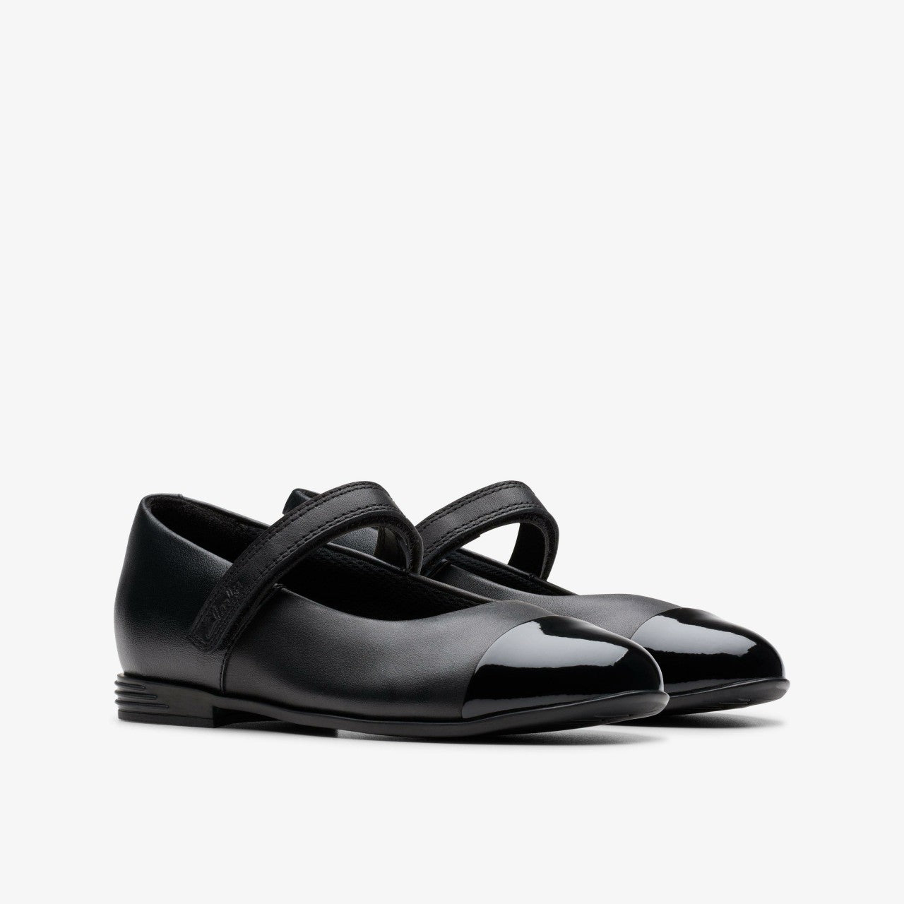Finja Gem Older Black Leather Clarks Kids