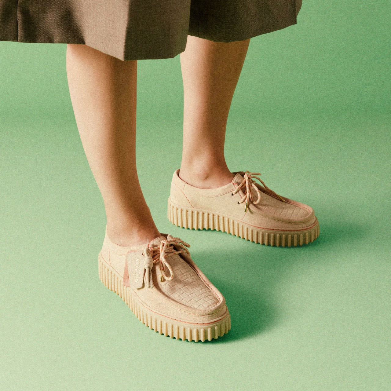 Torhill Bee Ecru Suede Clarks Women