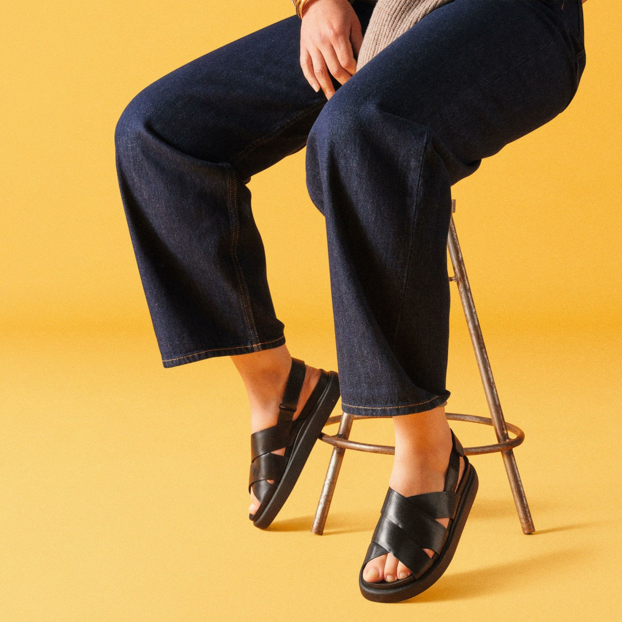 Aristella Sun Black Leather Clarks Women