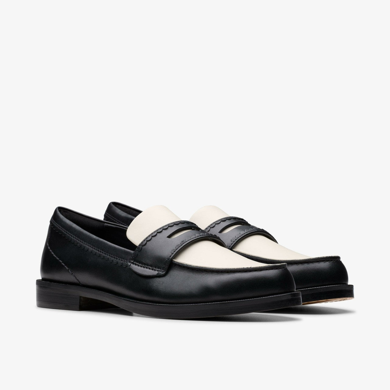 Straven Edge Black Combination Leather Clarks Women