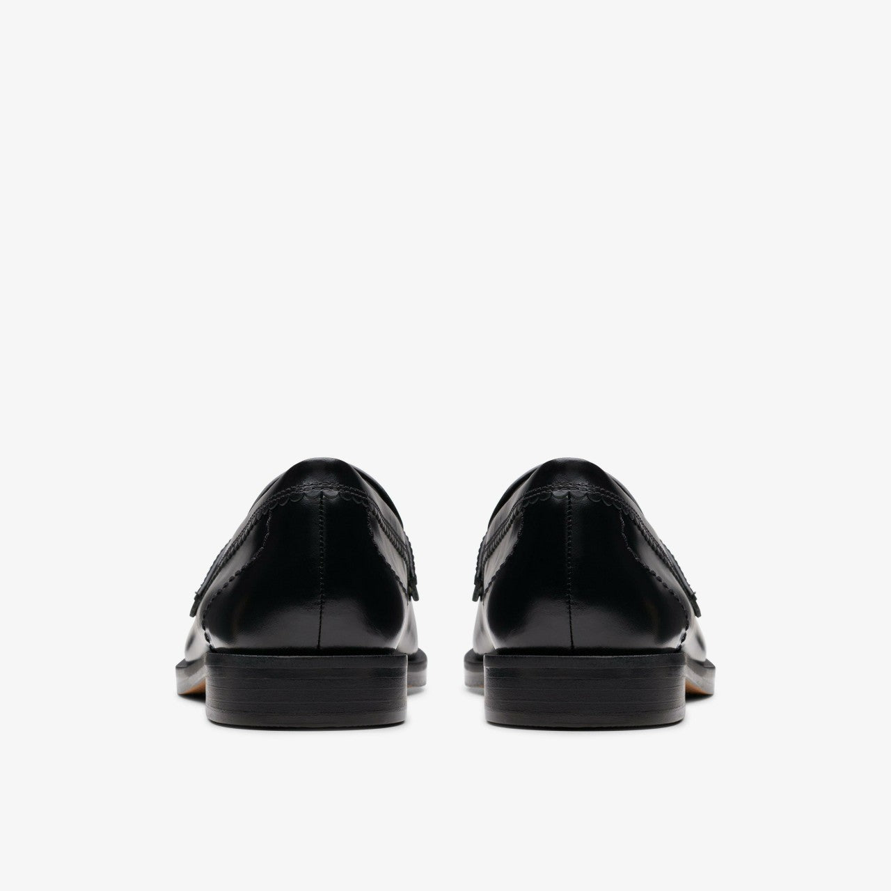 Straven Edge Black Leather Clarks Women