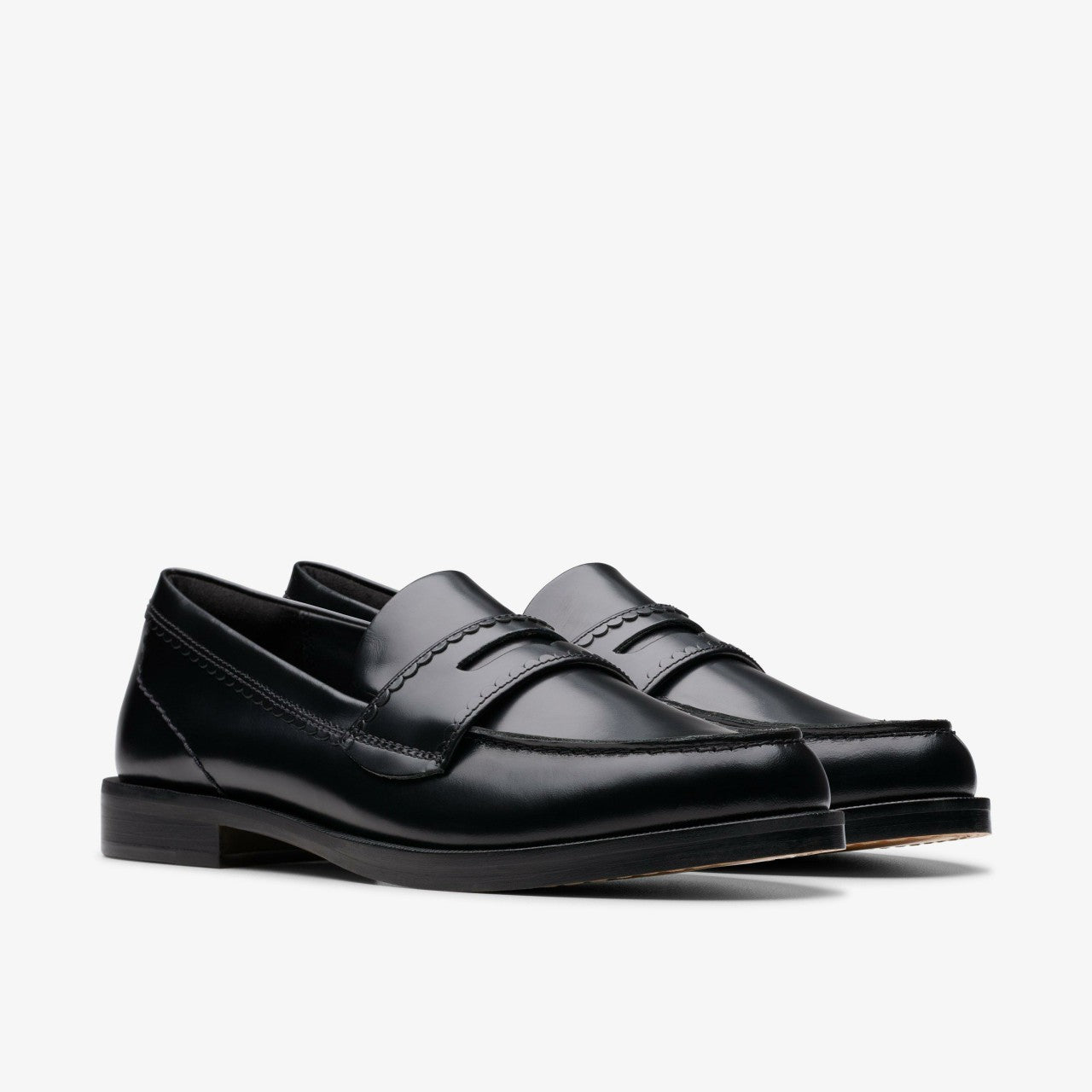 Straven Edge Black Leather Clarks Women