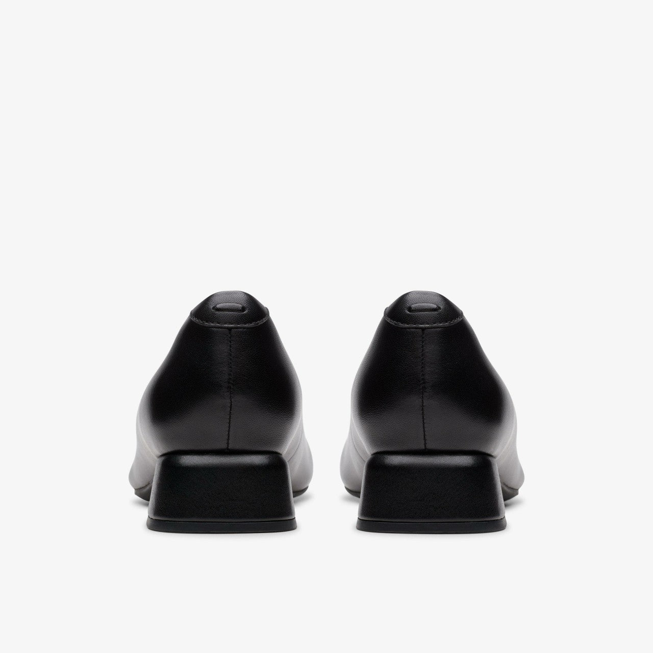 Daiss 30 Step Black Leather Clarks Women